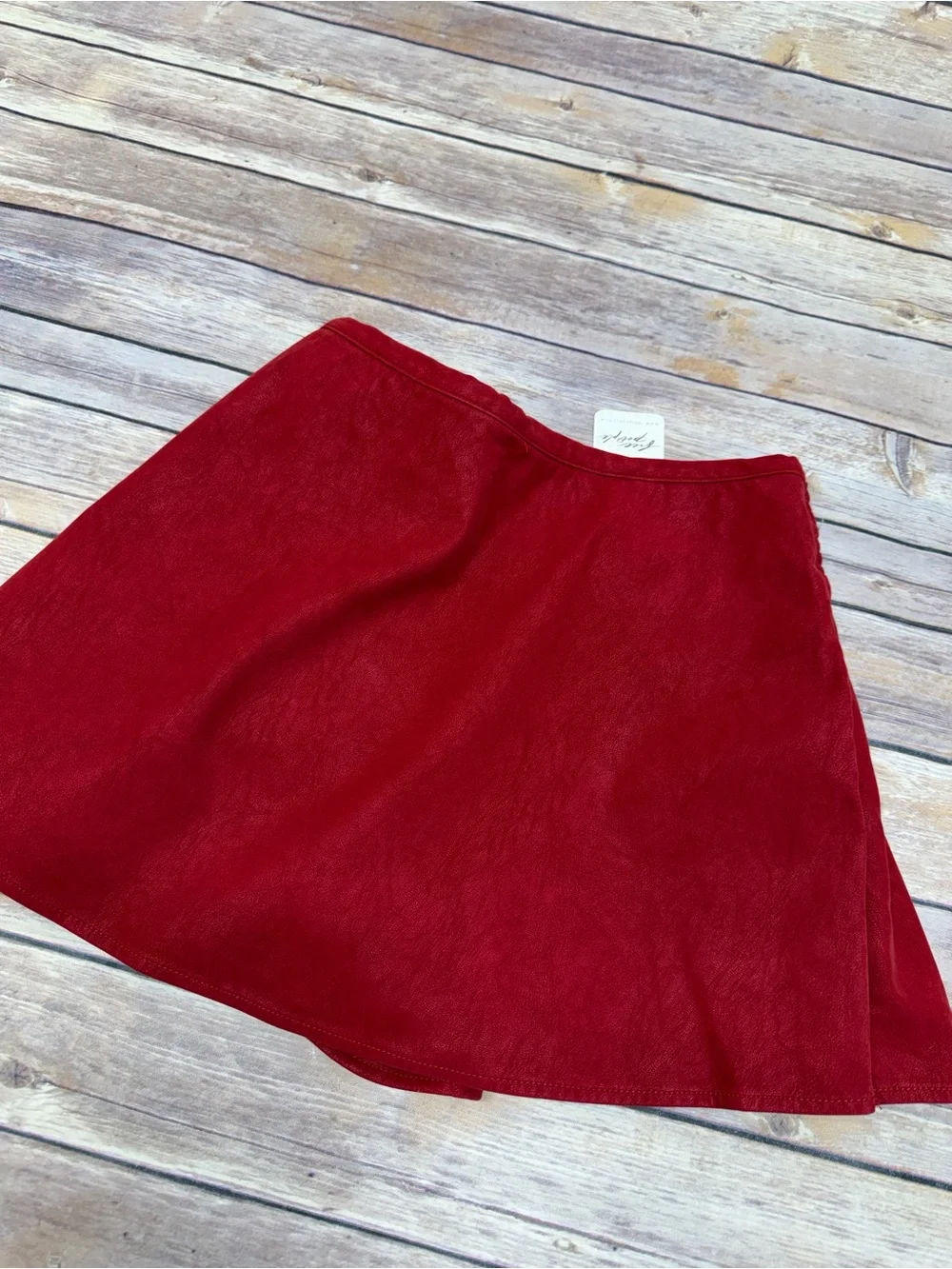 Free People We The Free Paradise Found Suede Skort, Rhythmic Red Size M